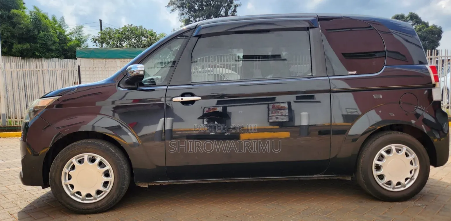 Toyota Spade 2014 Matt Black