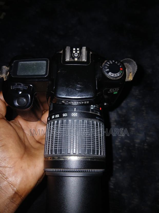 Canon Eos 1000f - main view
