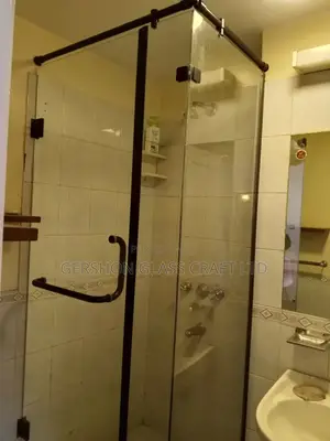 10mm Toughened Shower Cubicle