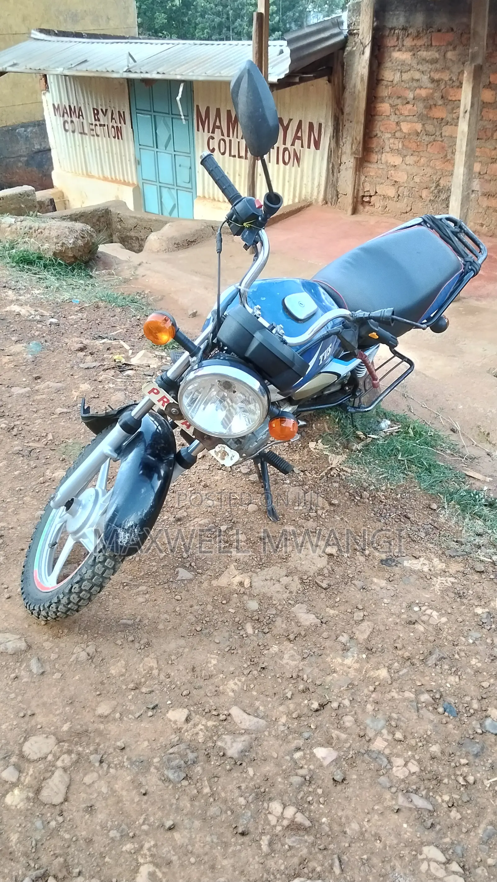 TVS HLX 125 2014 Blue