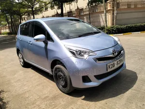 Toyota Ractis 2014 Blue
