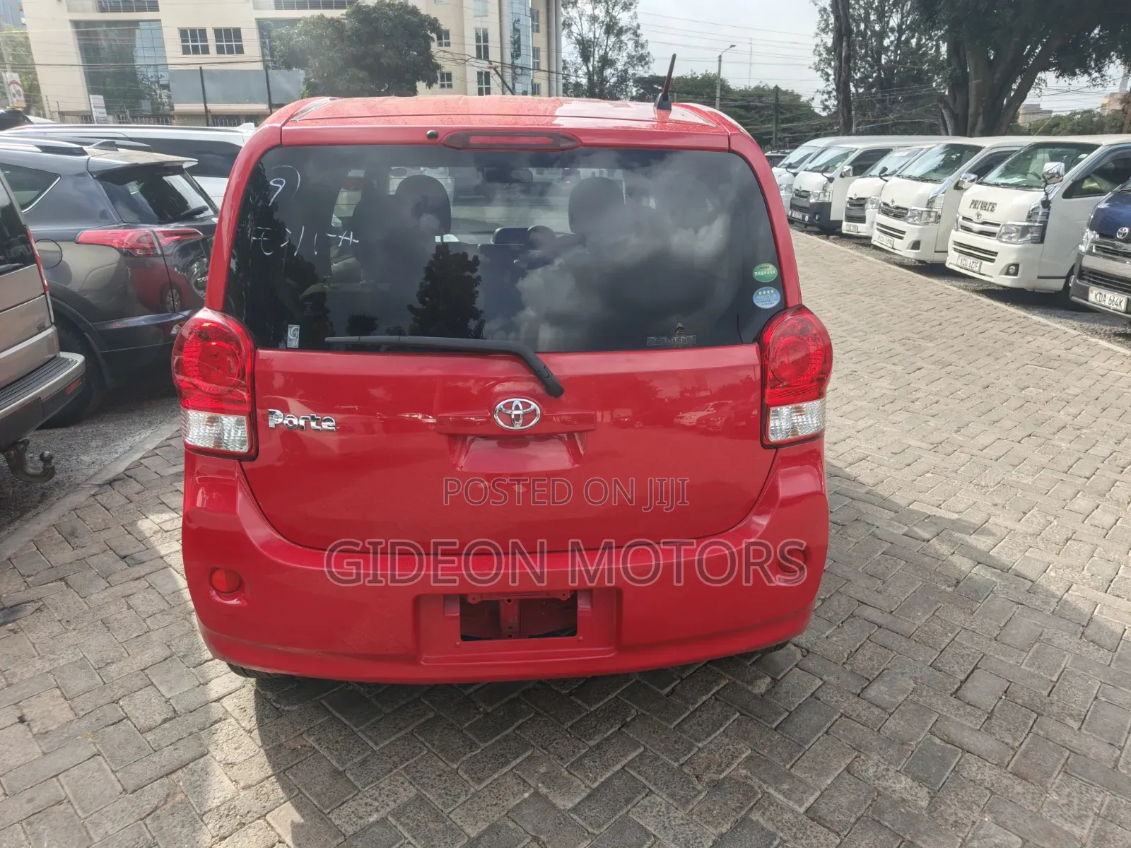 Toyota Porte 2019 Red