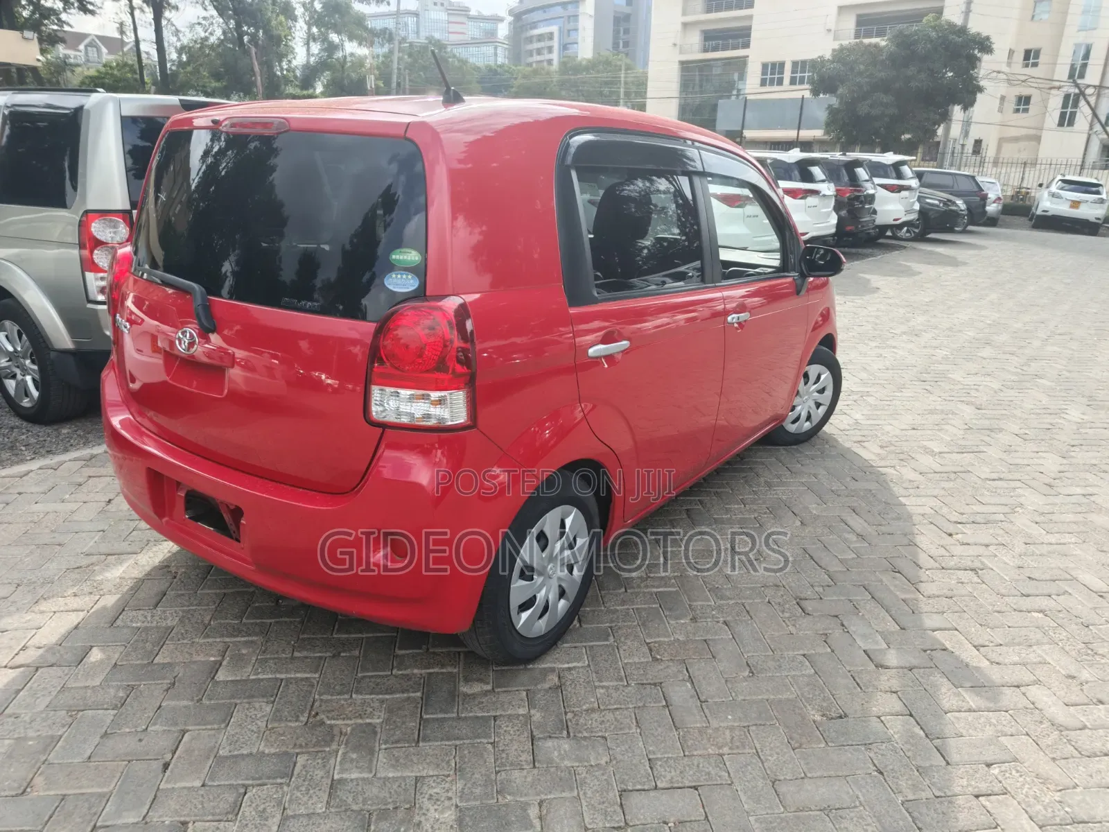 Toyota Porte 2019 Red