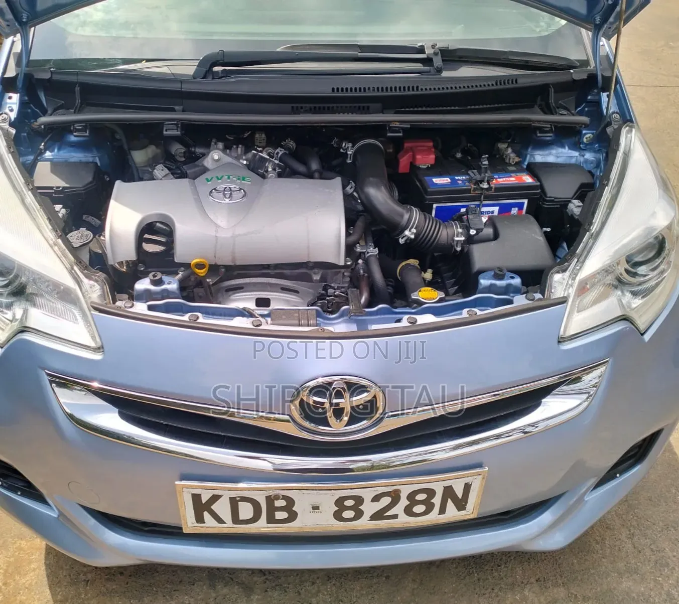 Toyota Ractis 2014 Blue