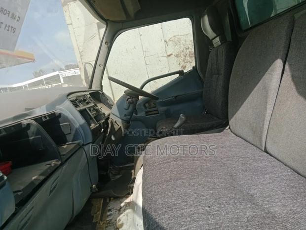 Mitsubishi Canter 4d35 - thumbnail 2