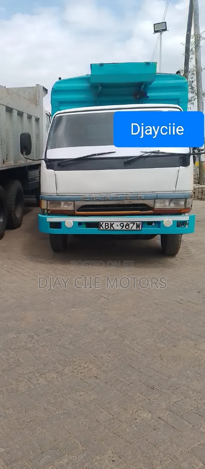 Mitsubishi Canter 4d35
