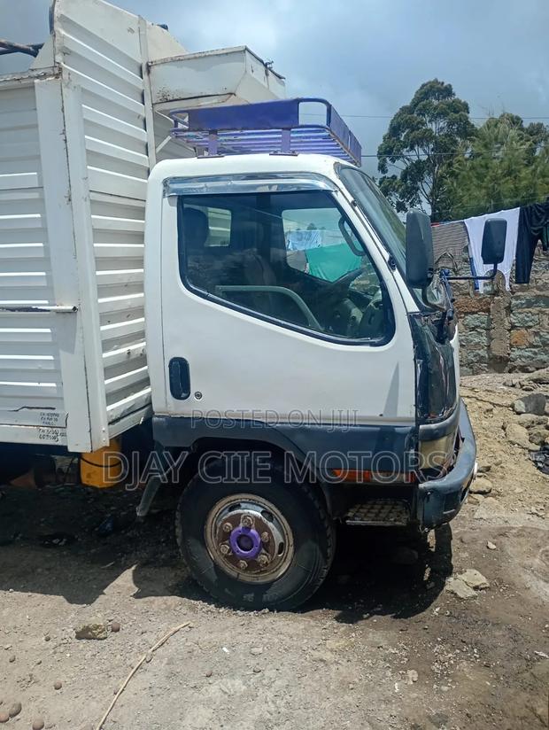 Mitsubishi Canter 4d35 - thumbnail 2
