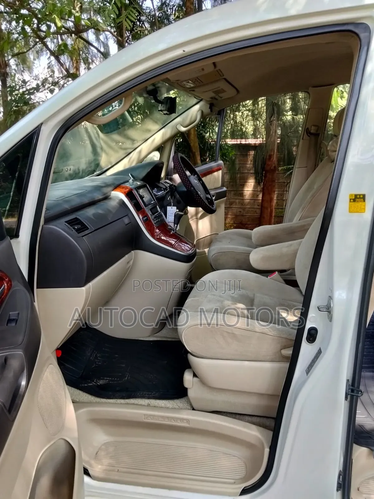 Toyota Alphard 2006 White
