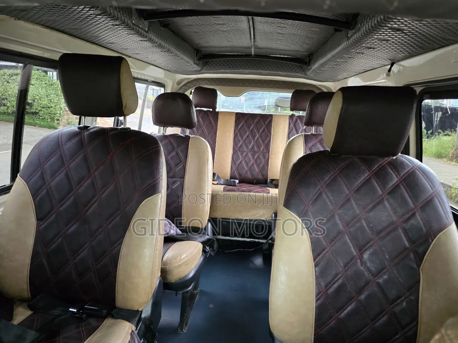 Toyota HiAce 2015 White