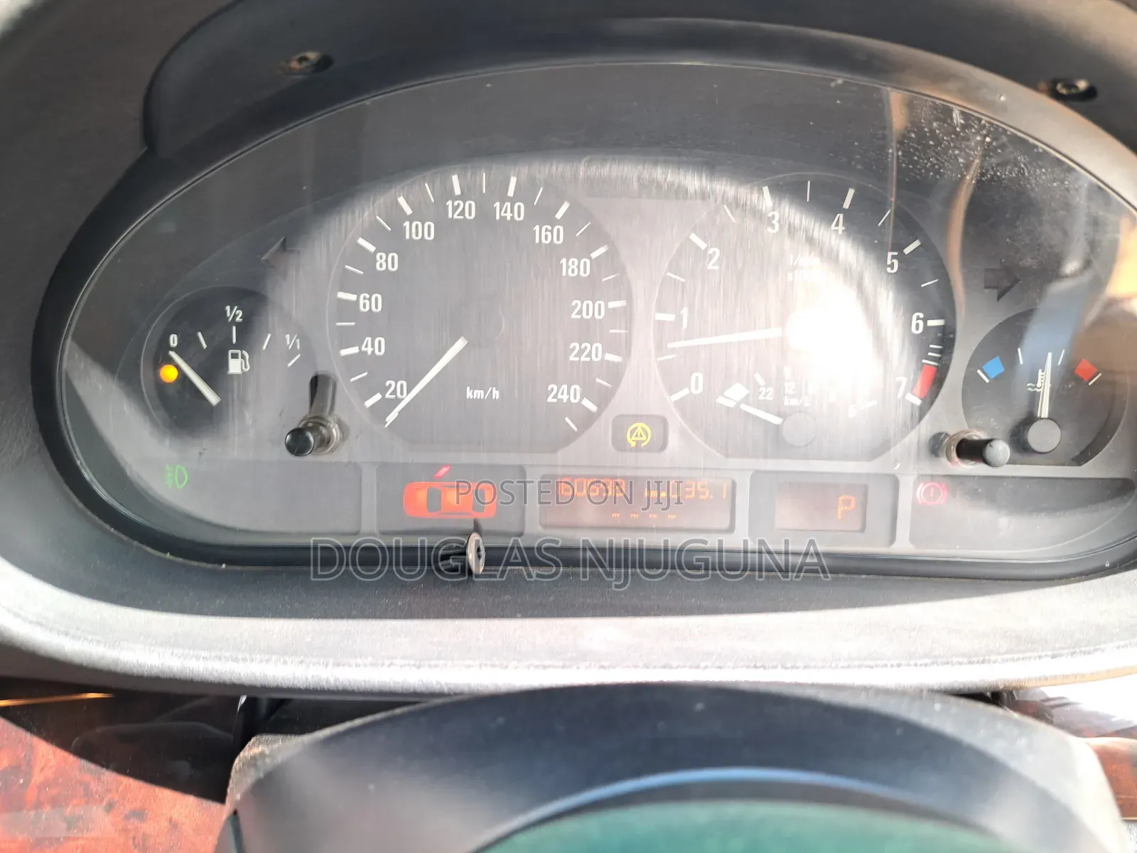 BMW 318i 2004 Gray