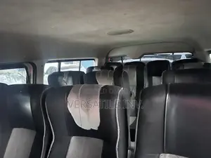 Toyota HiAce 2014 Silver