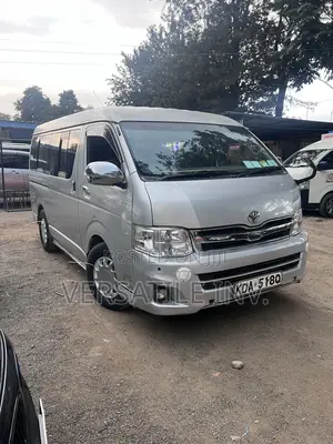 Toyota HiAce 2014 Silver