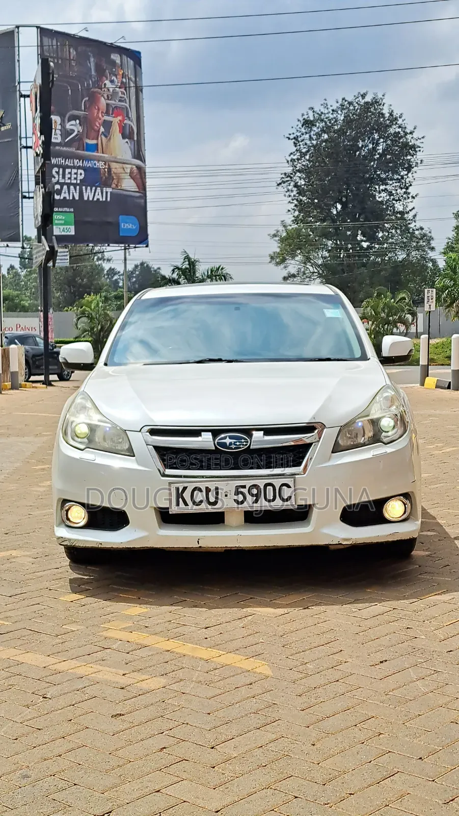 Subaru Legacy 2012 White