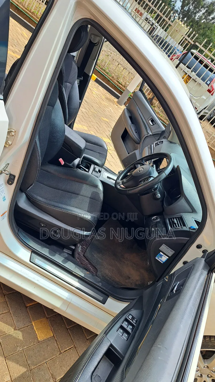 Subaru Legacy 2012 White