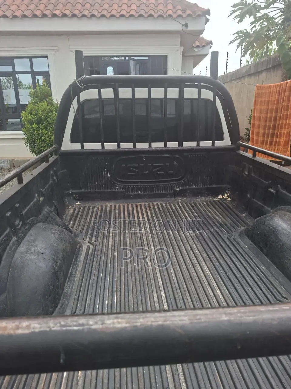Isuzu D-MAX 2012 White