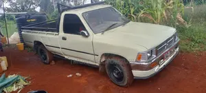 Toyota Hilux 1994 Beige
