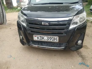 Toyota Noah 2017 Black