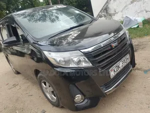 Toyota Noah 2017 Black