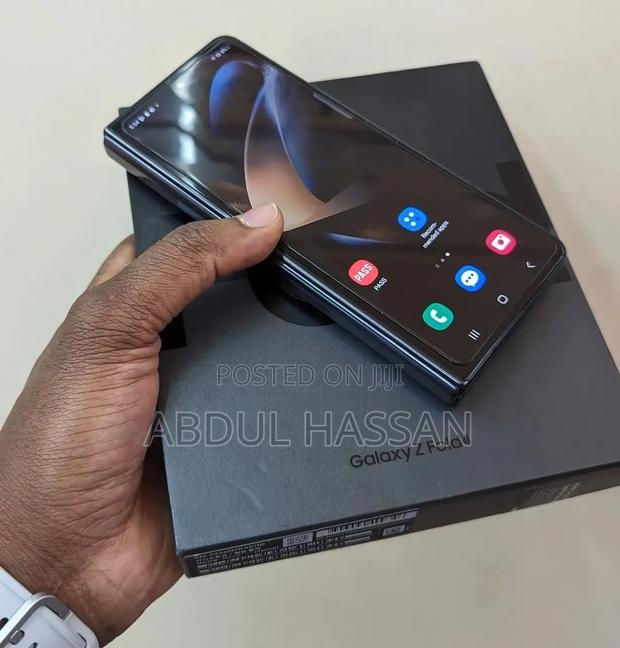 Samsung Galaxy Z Fold4 512 GB Black - thumbnail 2
