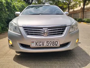 Toyota Premio 2013 Silver