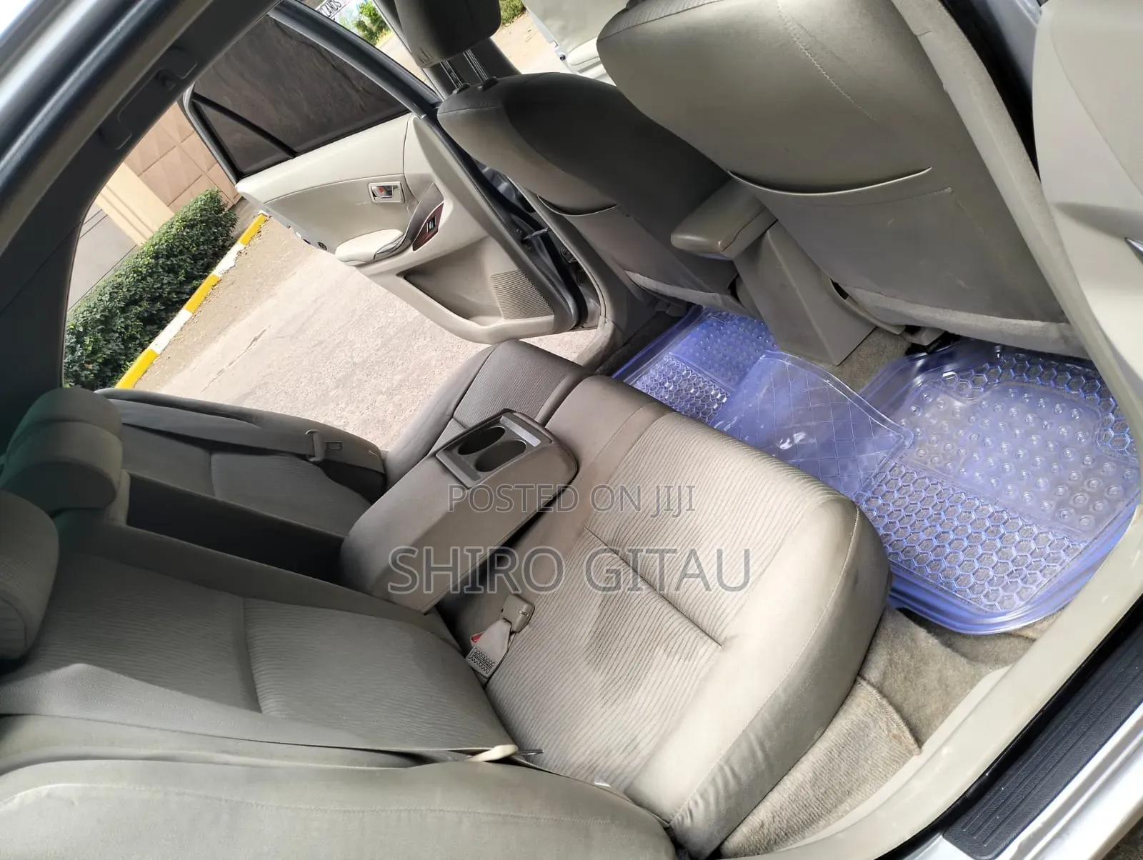 Toyota Premio 2013 Silver