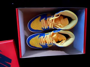 Nike Air Jordan Blue Yellow Colorway