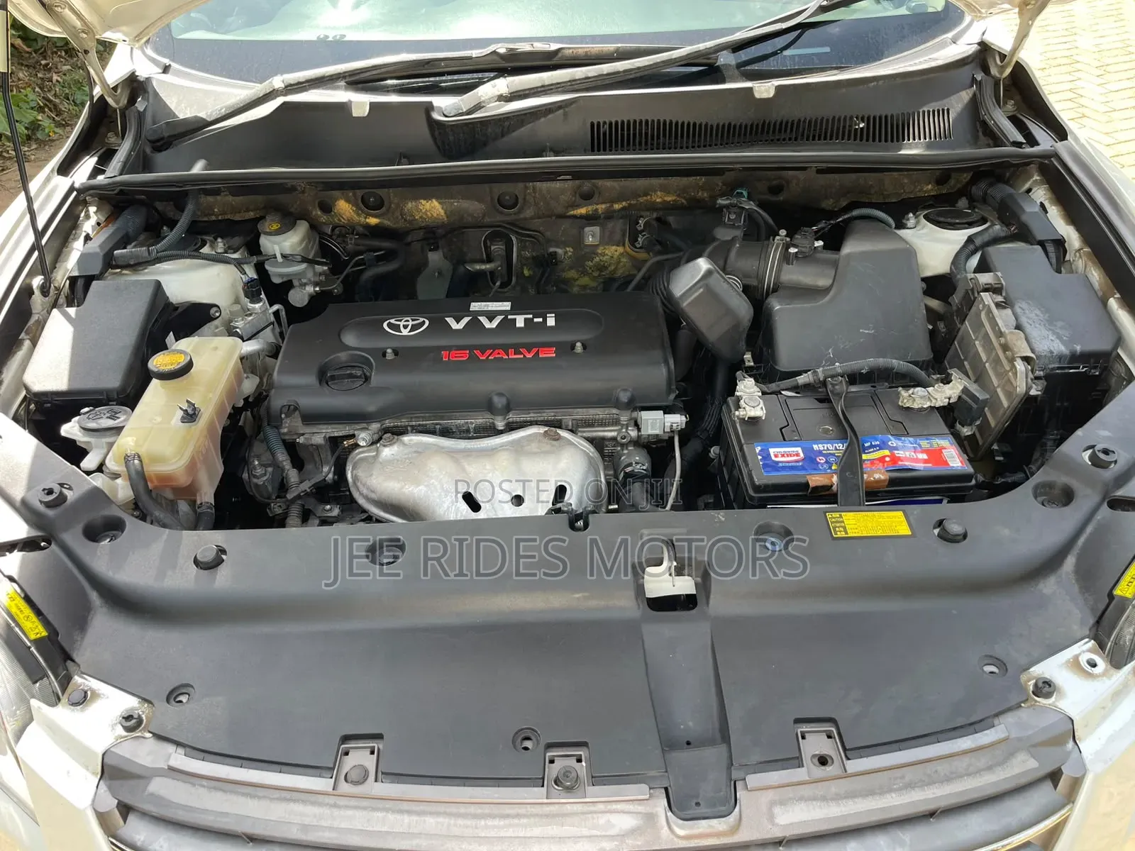 Toyota Vanguard 2013 White