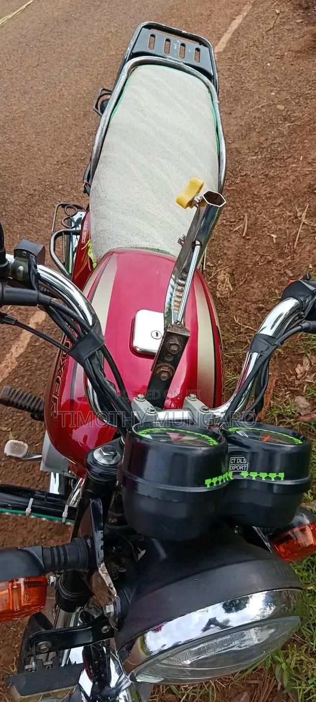 Bajaj Boxer 100 2023 Red - thumbnail 3