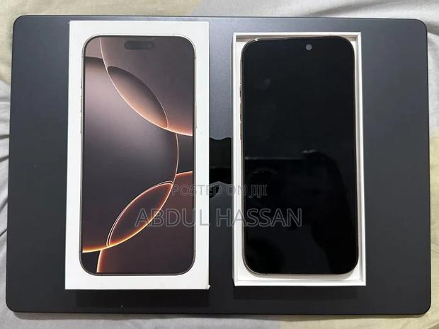 Apple iPhone 16 Pro Max 512 GB Gold - thumbnail 2