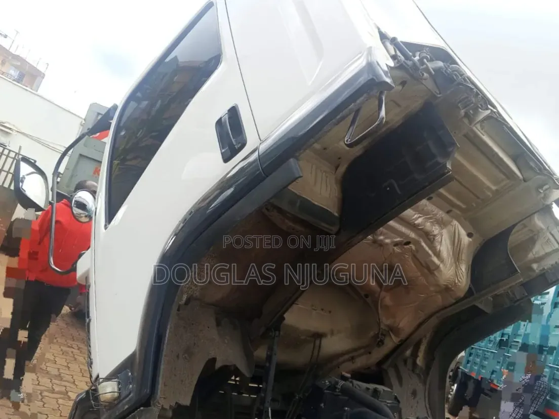 Isuzu FRR 2023 White