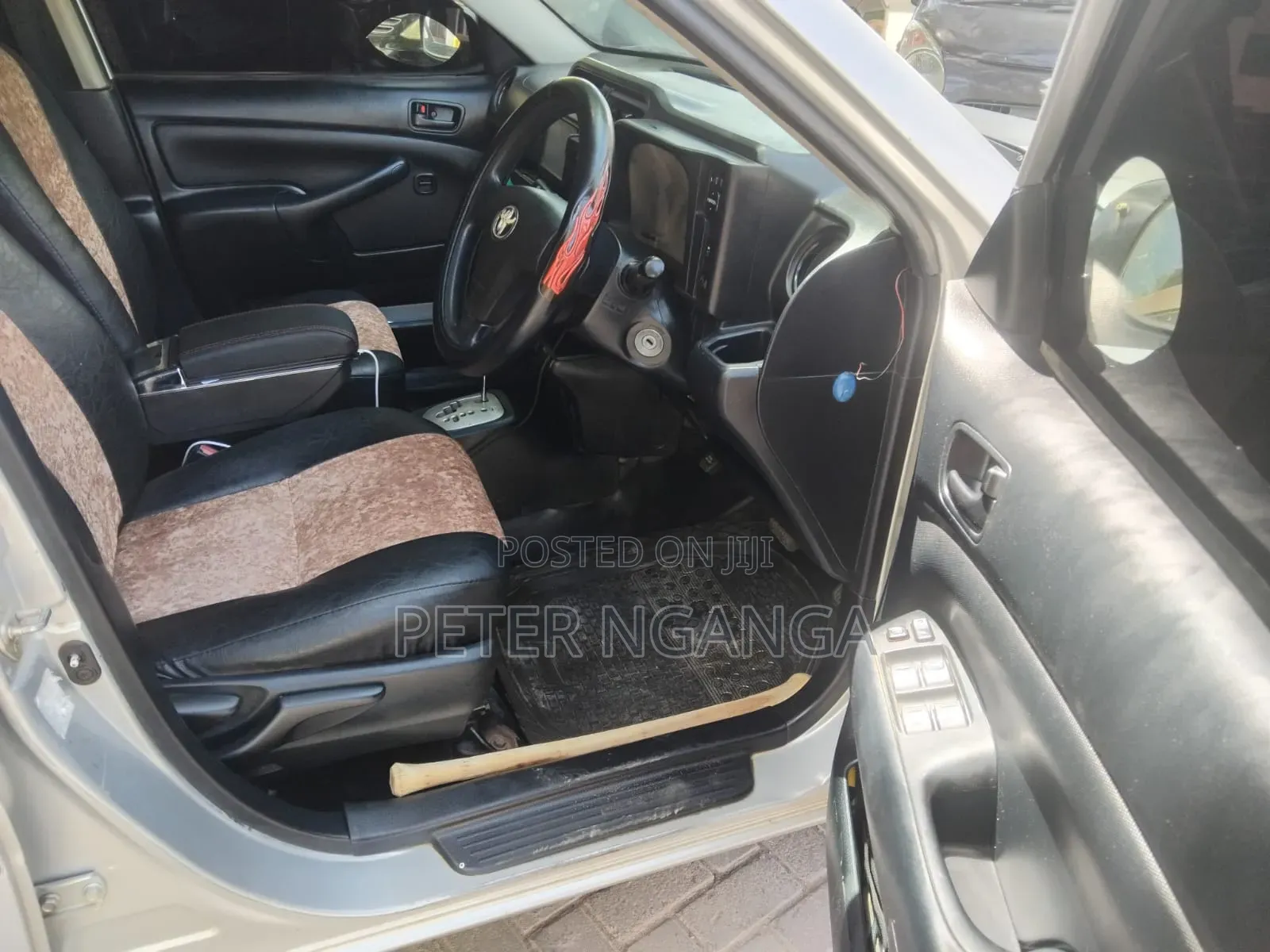 Toyota Succeed SV Premium 2016 Silver