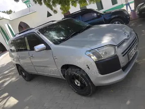 Toyota Succeed SV Premium 2016 Silver