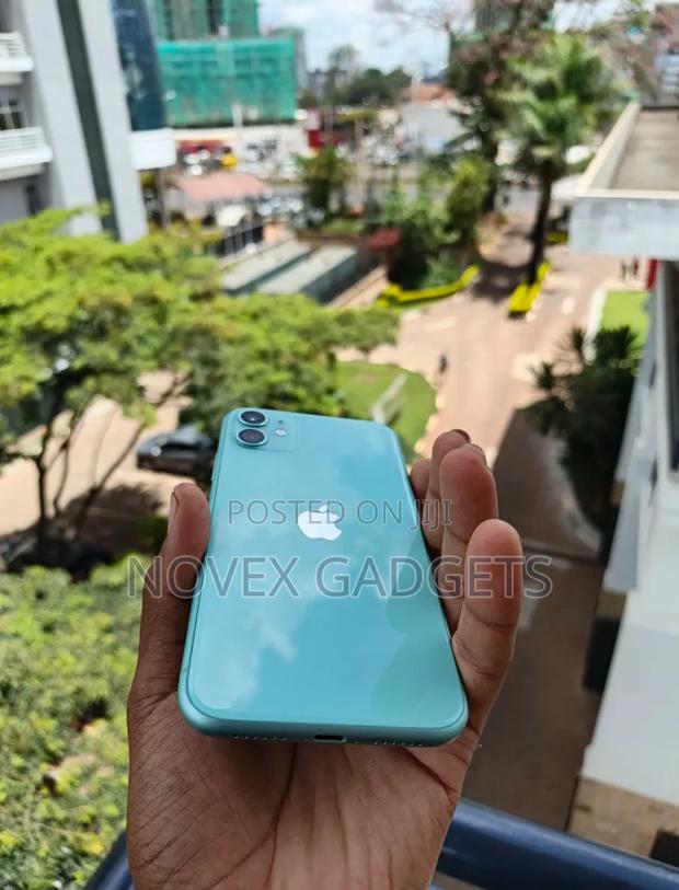 New Apple iPhone 11 128 GB