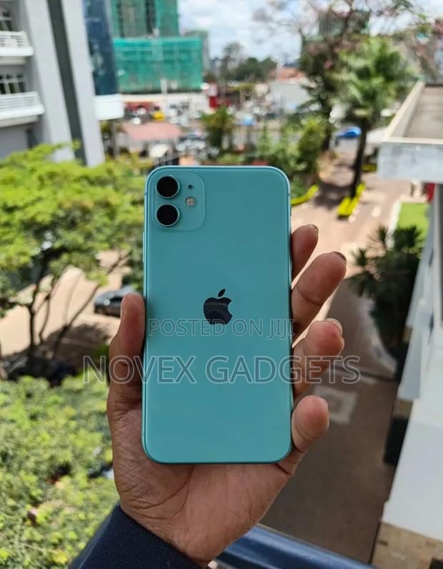 New Apple iPhone 11 128 GB - thumbnail 2