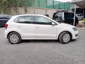 Volkswagen Polo 2012 White