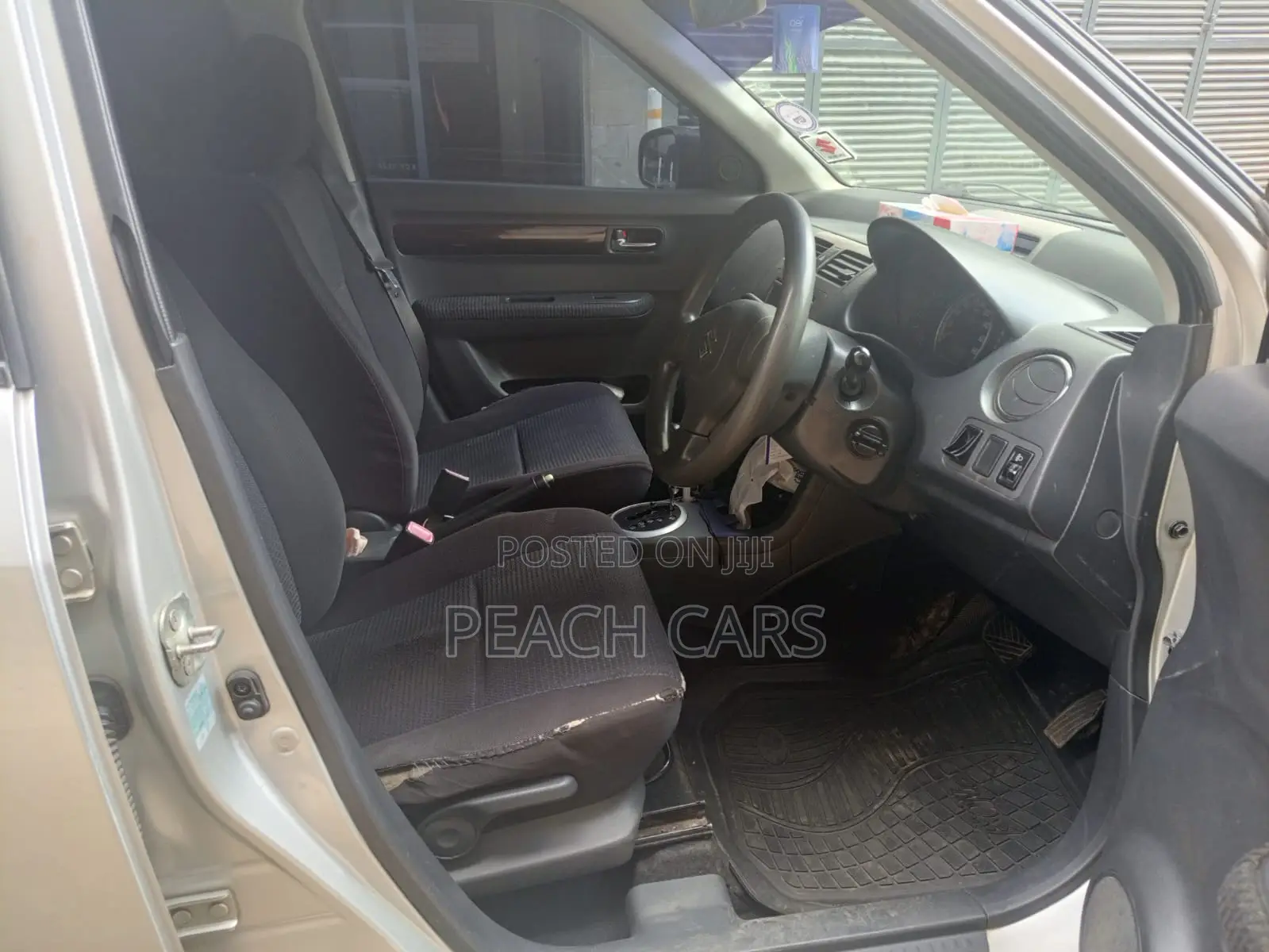 Suzuki Swift 2010 Silver