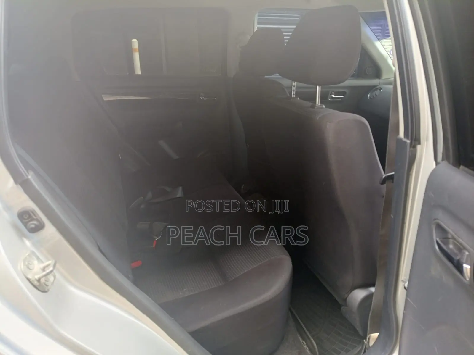 Suzuki Swift 2010 Silver