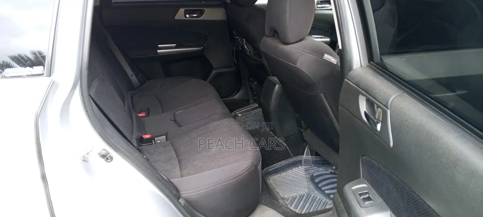 Subaru Forester 2011 Silver