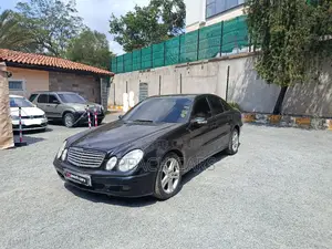 Mercedes-Benz E200 2002 Black