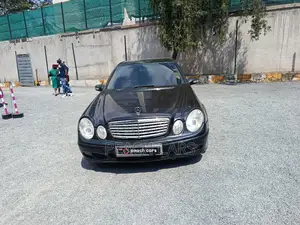 Mercedes-Benz E200 2002 Black