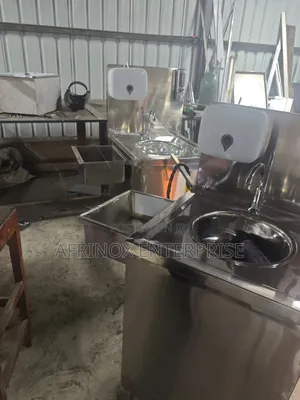 Hand Washing Station. Has Pedal Tap, Waste Bin, Soap Saviet Dispenser