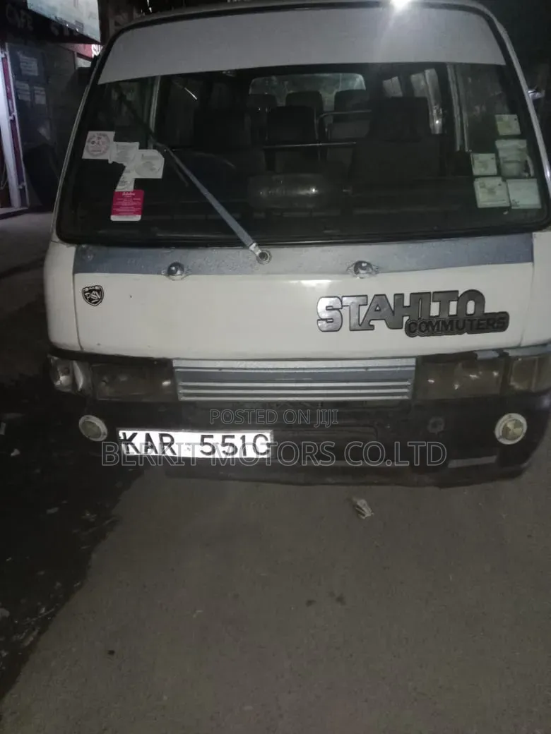 Nissan Caravan (Urvan) 2003 White