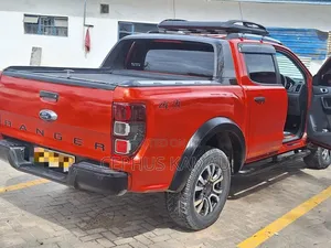 Ford Ranger 2015 Maroon