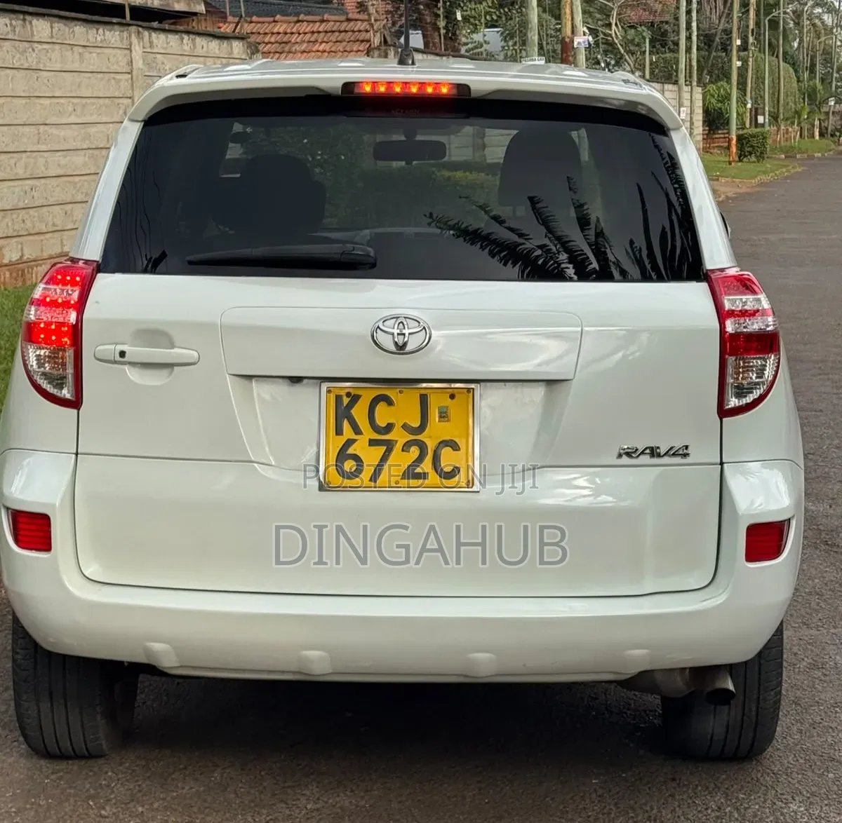 Toyota RAV4 2009 White