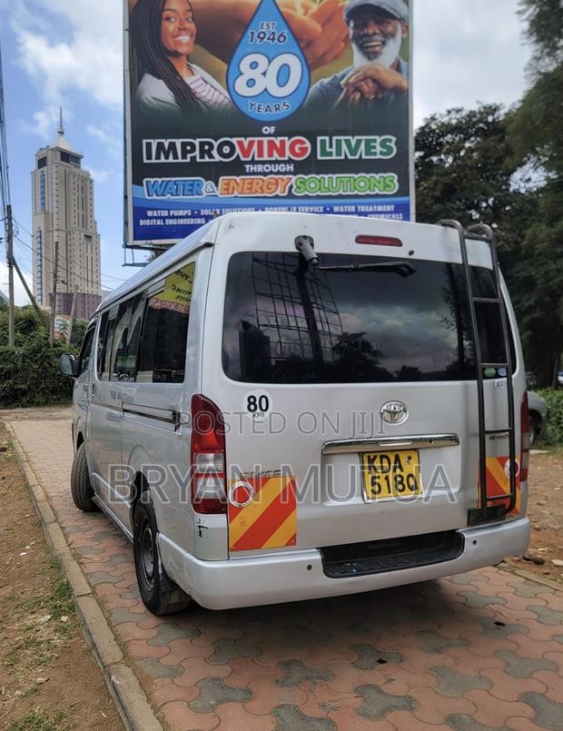Toyota HiAce 2014 Silver - thumbnail 3