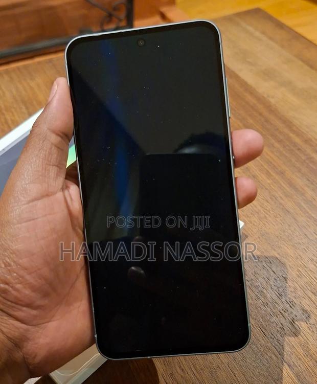 New Samsung Galaxy A56 256 GB Black - thumbnail 2