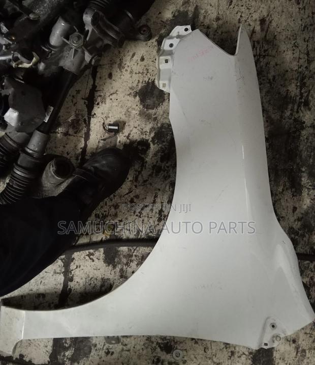Wing/Fender Toyota Fielder 141
