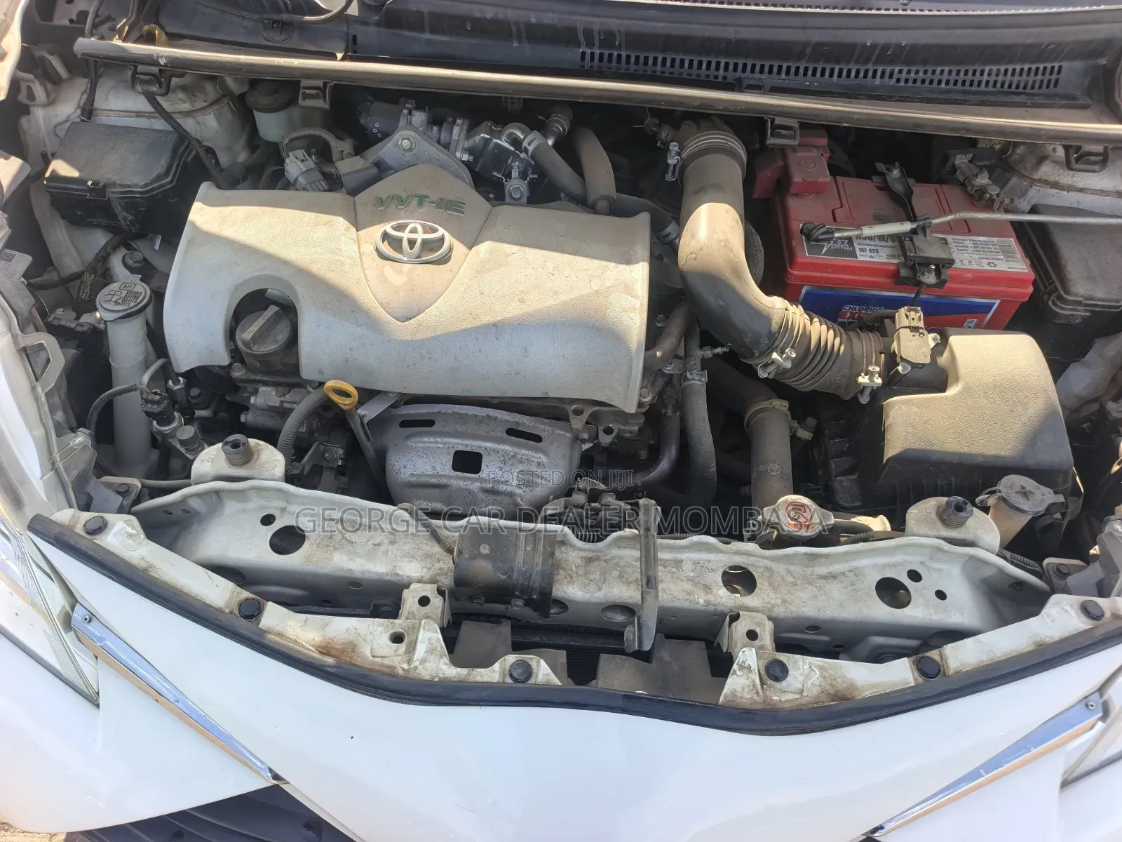 Toyota Vitz 1.3 AWD 5dr 2018 White