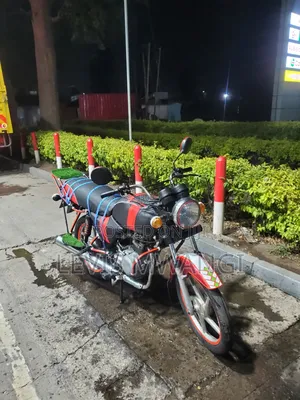 Bajaj Boxer 100 2024 Red