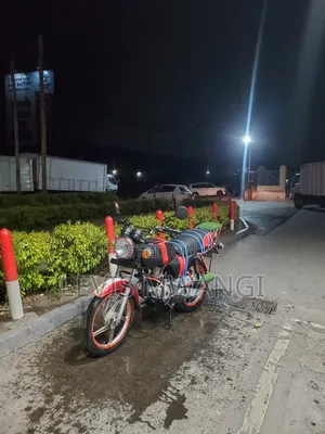 Bajaj Boxer 100 2024 Red